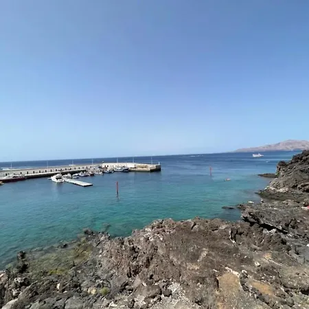 Buena Pesca 18 By Jk Lanzarote * Tías